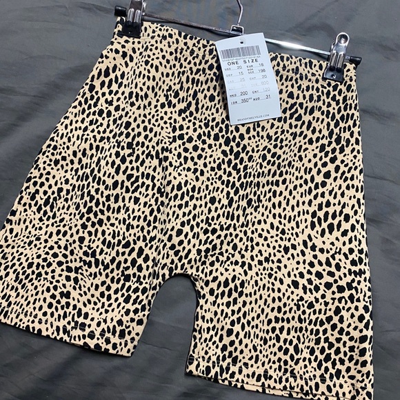 Brandy Melville Other - NWT LEOPARD 🐆 GRIFFIN SHORTS